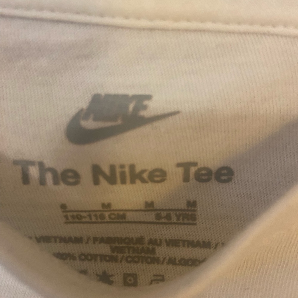 Nike Kids White T-Shirt with Playful Graphic - Picture 2 of 3